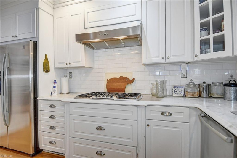 Photo 20 of 50 residential for sale in Norfolk virginia
