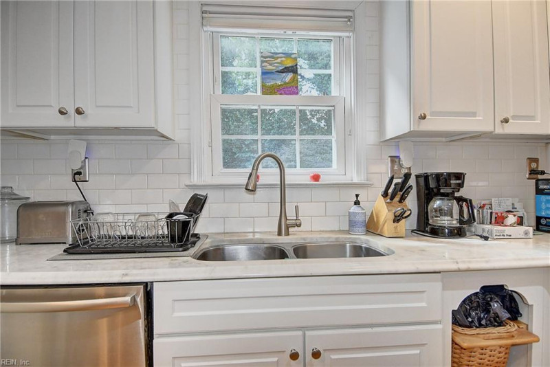 Photo 23 of 50 residential for sale in Norfolk virginia