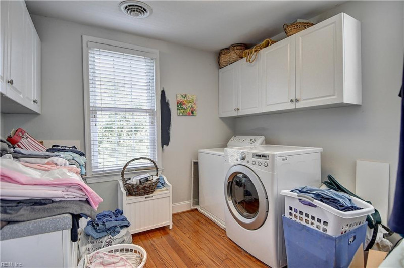 Photo 26 of 50 residential for sale in Norfolk virginia
