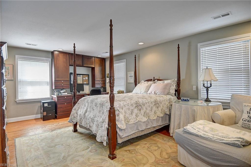 Photo 31 of 50 residential for sale in Norfolk virginia