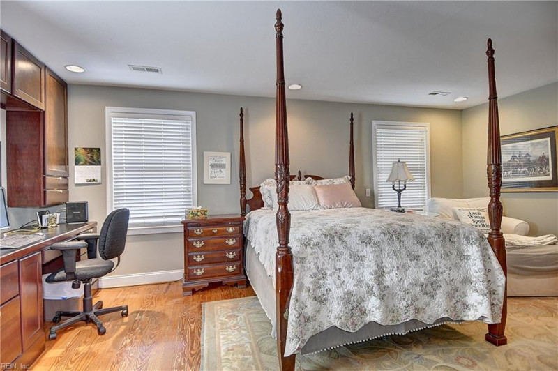 Photo 32 of 50 residential for sale in Norfolk virginia