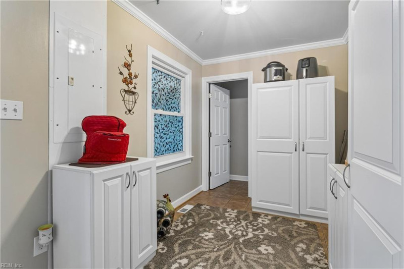 Photo 12 of 50 residential for sale in Hampton virginia