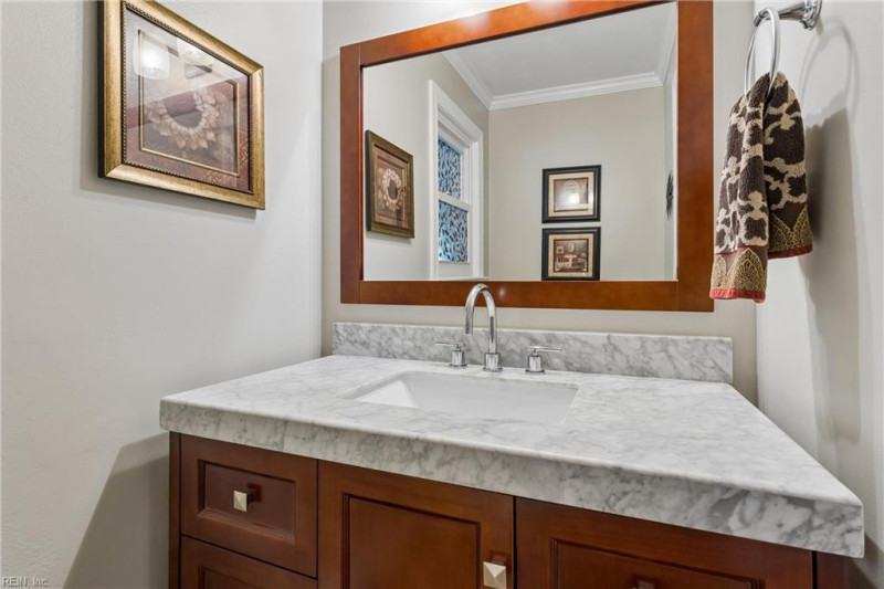 Photo 13 of 50 residential for sale in Hampton virginia