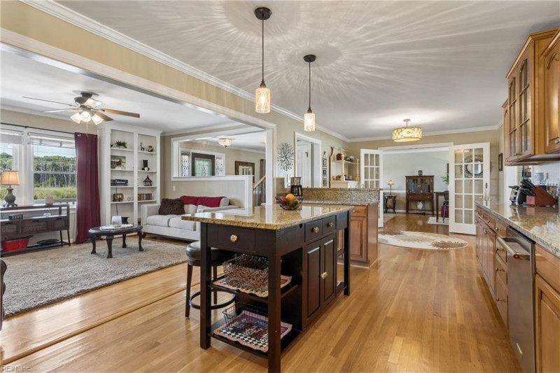 Photo 16 of 50 residential for sale in Hampton virginia