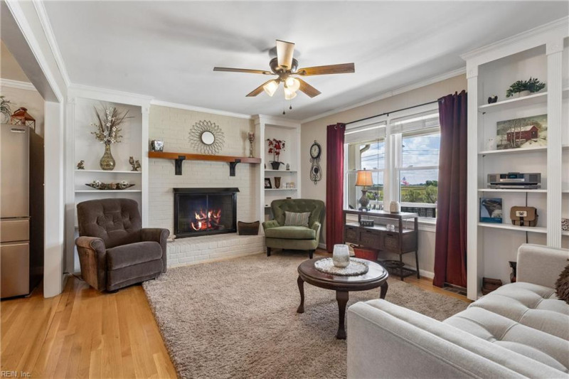 Photo 21 of 50 residential for sale in Hampton virginia