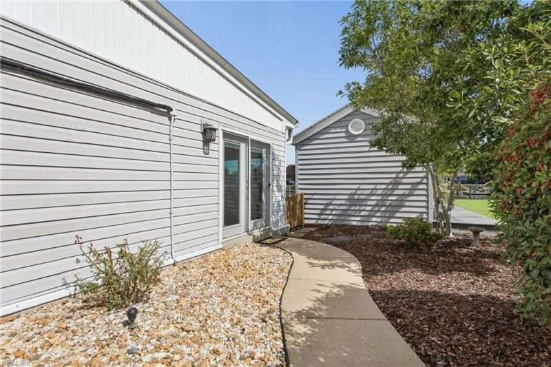 Photo 34 of 50 residential for sale in Hampton virginia