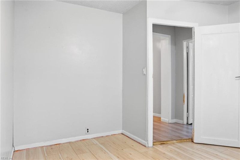 Photo 16 of 24 residential for sale in Norfolk virginia Photo 16 of 24 residential for sale in Norfolk virginia