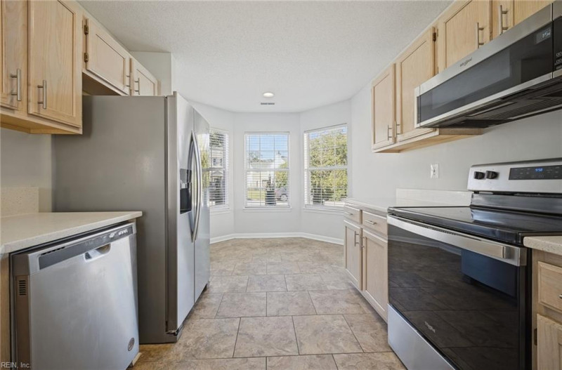 Photo 10 of 39 residential for sale in Newport News virginia