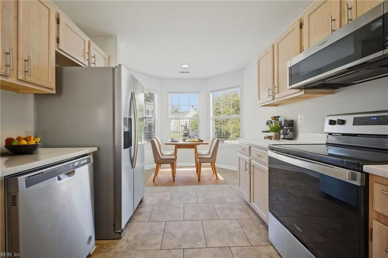 Photo 11 of 39 residential for sale in Newport News virginia