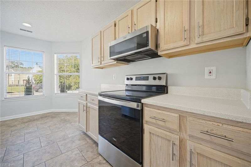 Photo 13 of 39 residential for sale in Newport News virginia