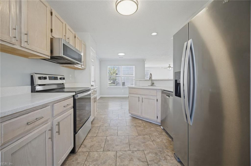 Photo 17 of 39 residential for sale in Newport News virginia