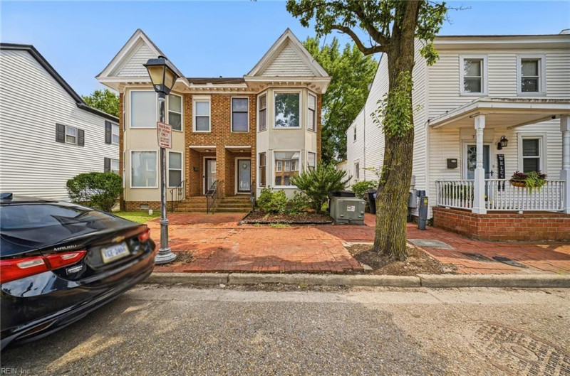 Photo 1 of 20 residential for sale in Portsmouth virginia