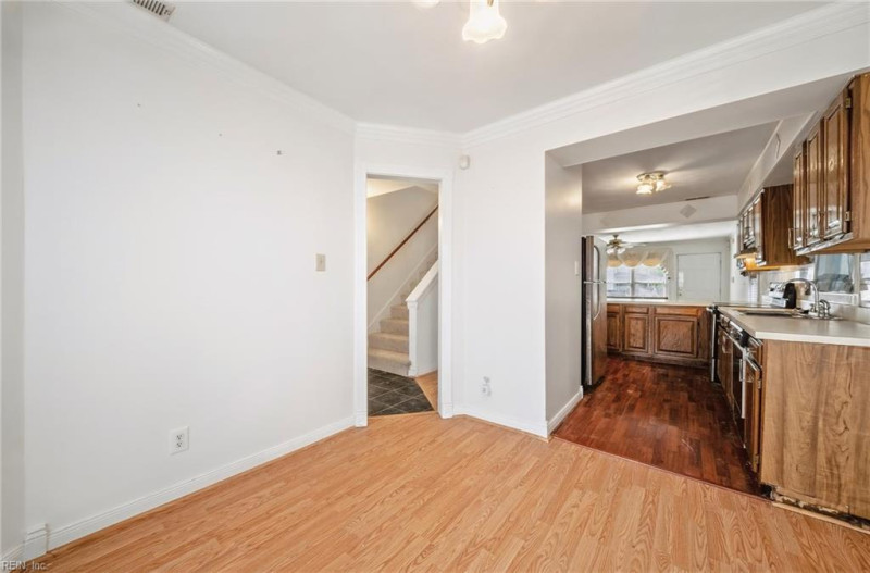 Photo 12 of 20 residential for sale in Portsmouth virginia