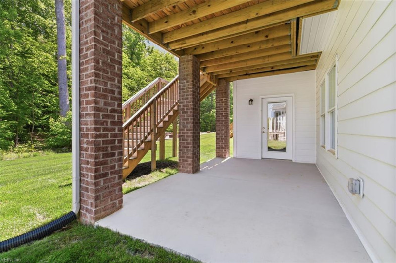Photo 38 of 48 residential for sale in New Kent County virginia