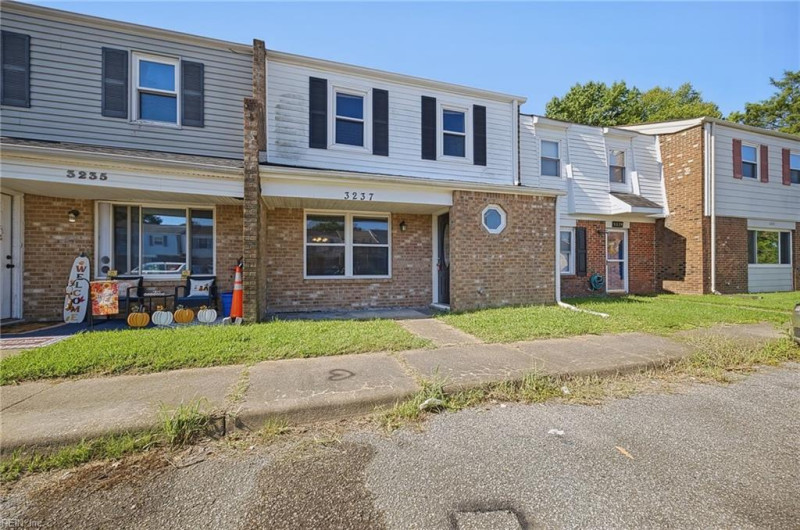 Photo 2 of 36 residential for sale in Virginia Beach virginia Photo 2 of 36 residential for sale in Virginia Beach virginia