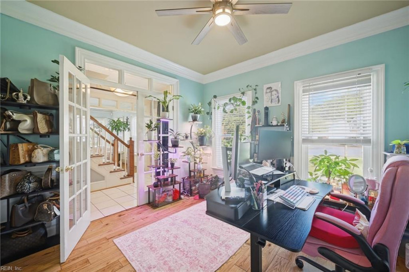 Photo 13 of 50 residential for sale in Chesapeake virginia