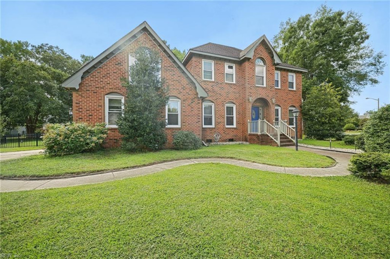Photo 2 of 50 residential for sale in Chesapeake virginia