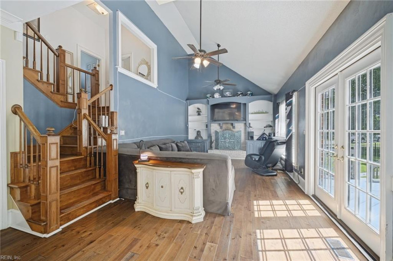 Photo 20 of 50 residential for sale in Chesapeake virginia