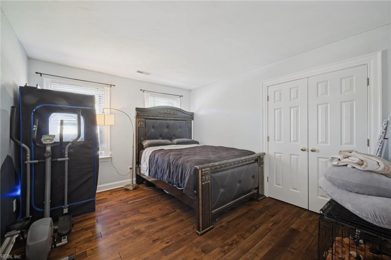 Photo 27 of 50 residential for sale in Chesapeake virginia