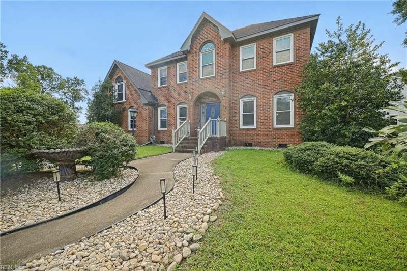 Photo 3 of 50 residential for sale in Chesapeake virginia