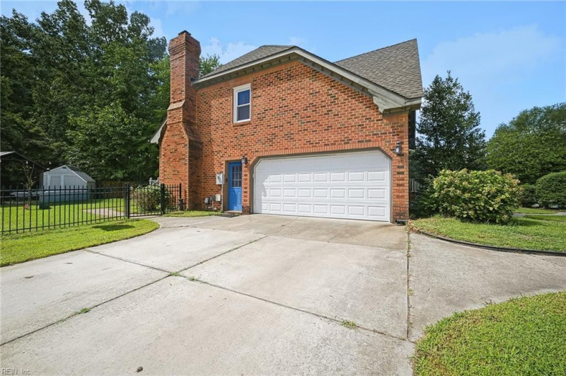 Photo 44 of 50 residential for sale in Chesapeake virginia