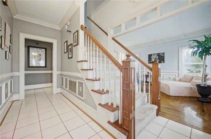 Photo 5 of 50 residential for sale in Chesapeake virginia
