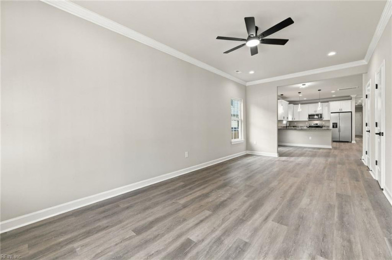 Photo 10 of 46 residential for sale in Hampton virginia