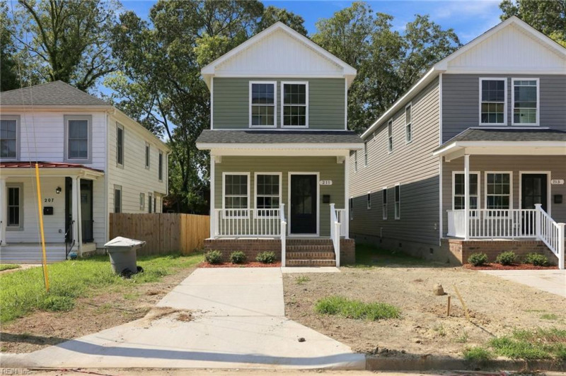 Photo 17 of 46 residential for sale in Hampton virginia