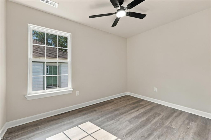 Photo 20 of 46 residential for sale in Hampton virginia