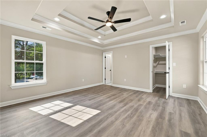 Photo 6 of 46 residential for sale in Hampton virginia