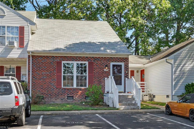 Photo 1 of 37 residential for sale in James City County virginia