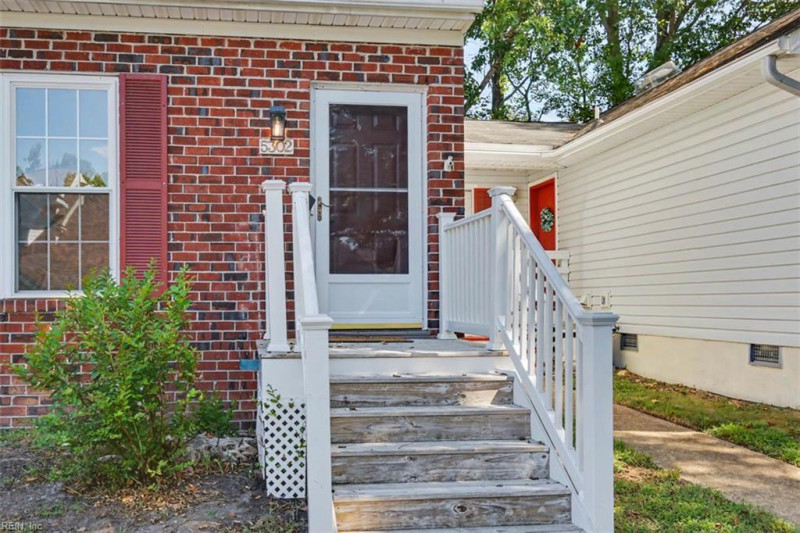 Photo 4 of 37 residential for sale in James City County virginia