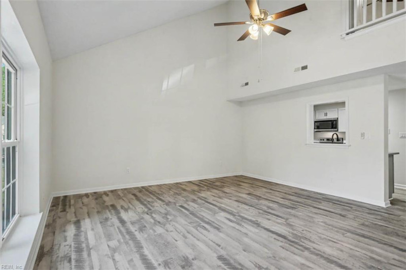 Photo 6 of 37 residential for sale in James City County virginia