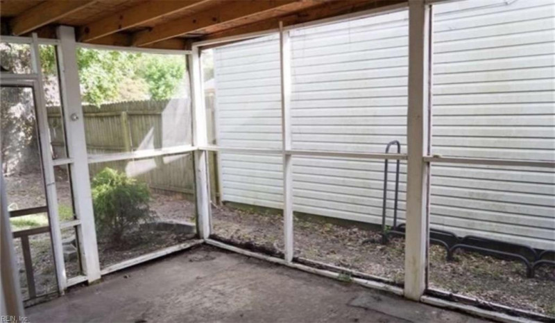 Photo 17 of 20 residential for sale in Portsmouth virginia