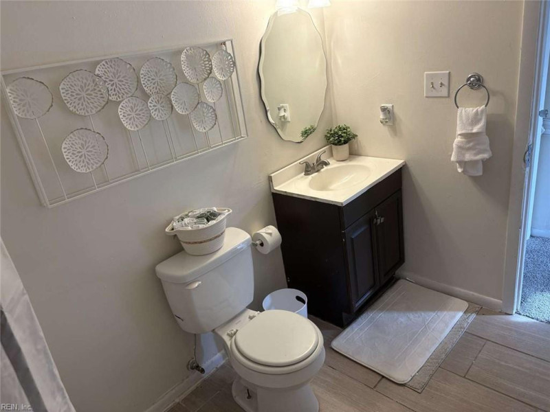 Photo 8 of 20 residential for sale in Portsmouth virginia