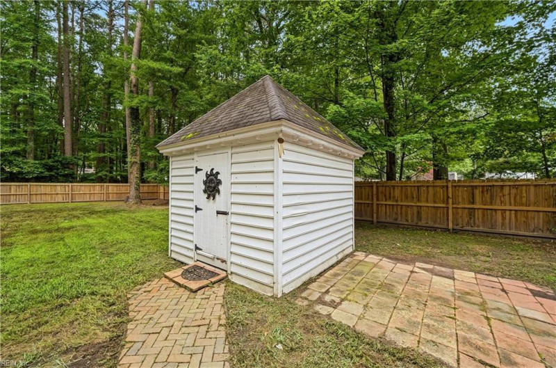 Photo 45 of 50 residential for sale in Poquoson virginia Photo 45 of 50 residential for sale in Poquoson virginia