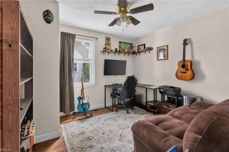 Photo 31 of 44 residential for sale in Norfolk virginia Photo 31 of 44 residential for sale in Norfolk virginia