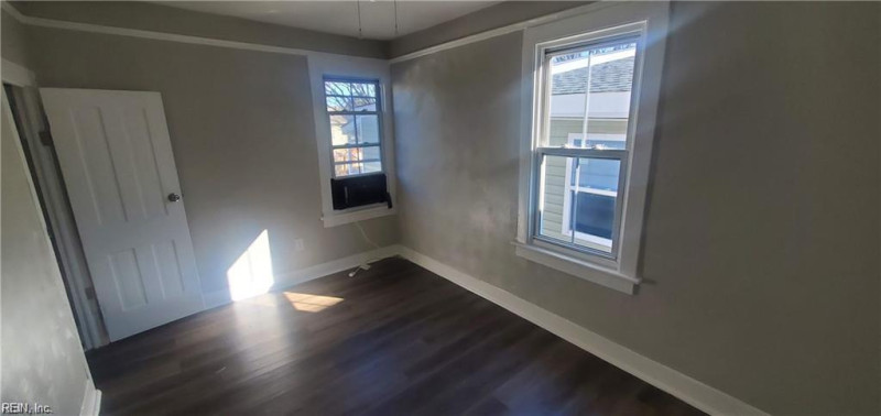 Photo 17 of 18 residential for sale in Norfolk virginia Photo 17 of 18 residential for sale in Norfolk virginia