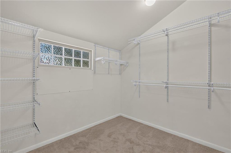 Photo 19 of 45 residential for sale in Chesapeake virginia