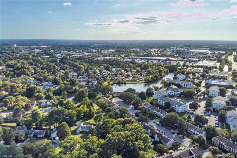 Photo 43 of 45 residential for sale in Chesapeake virginia