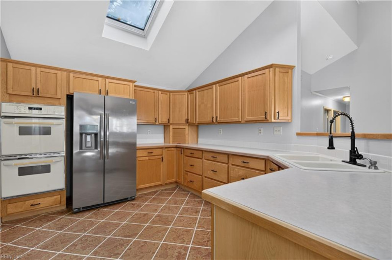 Photo 9 of 45 residential for sale in Chesapeake virginia