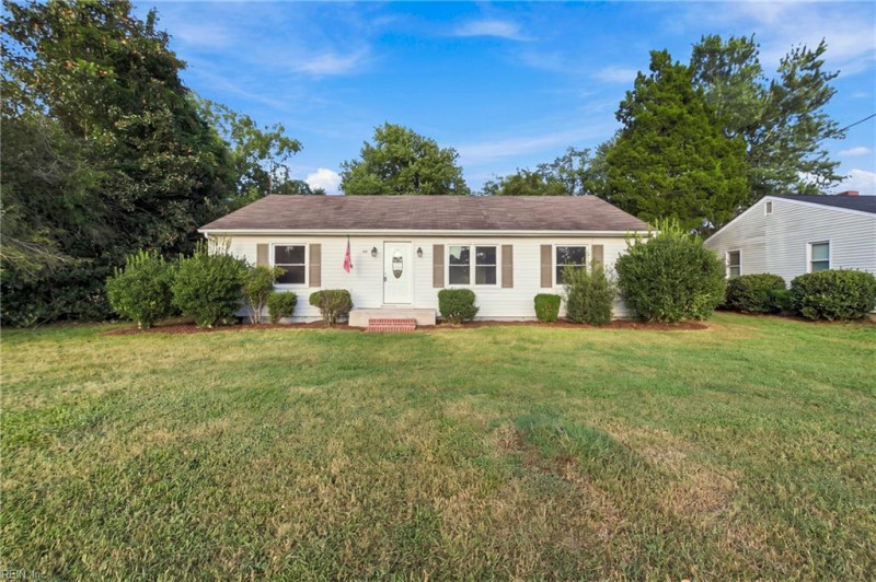 Photo 1 of 34 residential for sale in Isle of Wight County virginia