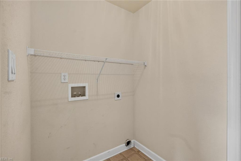Photo 33 of 50 residential for sale in Chesapeake virginia Photo 33 of 50 residential for sale in Chesapeake virginia