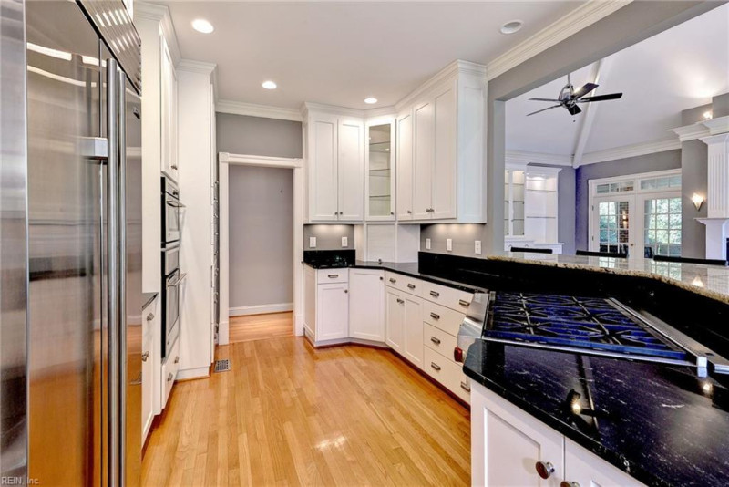 Photo 16 of 50 residential for sale in Williamsburg virginia