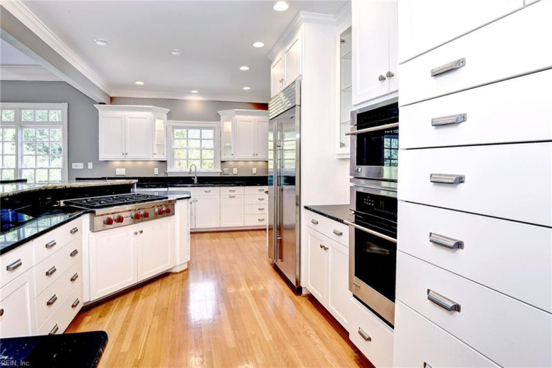 Photo 18 of 50 residential for sale in Williamsburg virginia