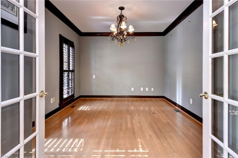 Photo 23 of 50 residential for sale in Williamsburg virginia