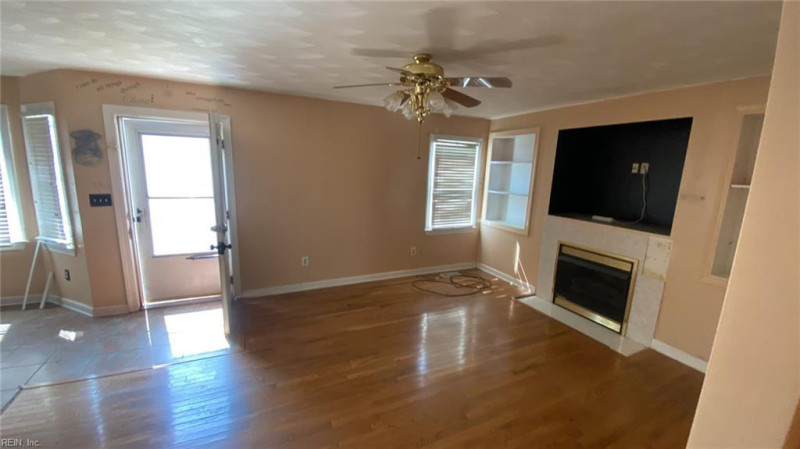 Photo 5 of 14 residential for sale in Southampton County virginia
