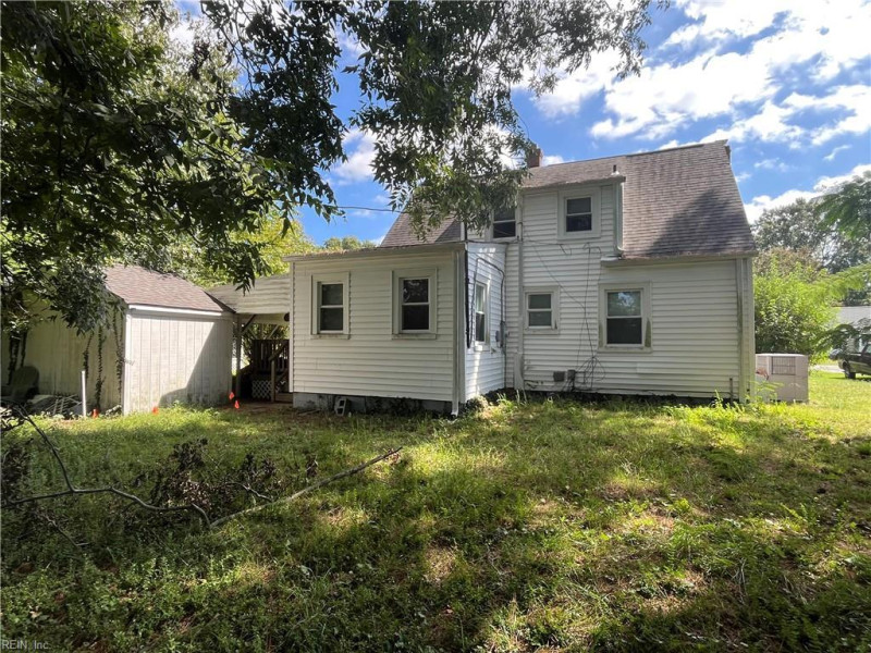 Photo 11 of 12 residential for sale in Newport News virginia