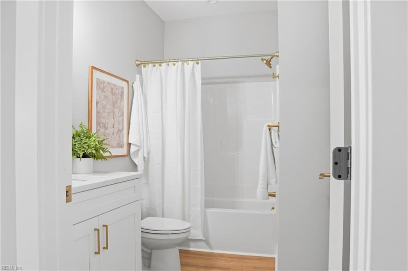 Photo 13 of 42 residential for sale in Norfolk virginia Photo 13 of 42 residential for sale in Norfolk virginia