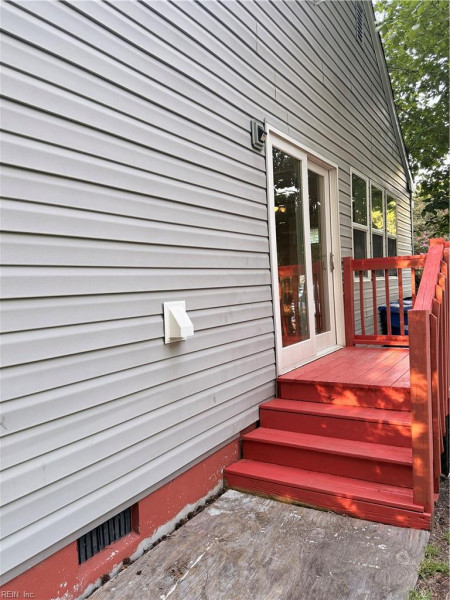 Photo 11 of 12 residential for sale in Portsmouth virginia